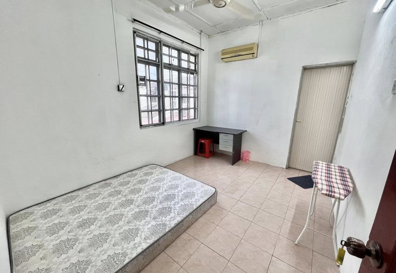 TAMAN ANJUNG BERCHAM MEGAH