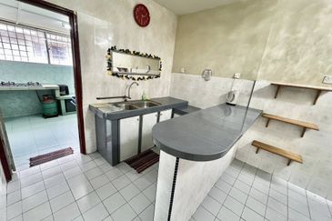 TAMAN ANJUNG BERCHAM MEGAH