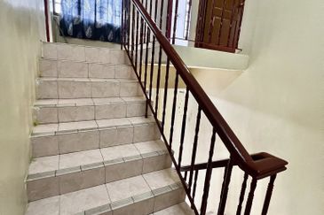 TAMAN ANJUNG BERCHAM MEGAH