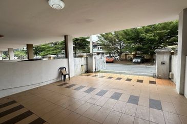 Taman Pengkalan Precinct 18