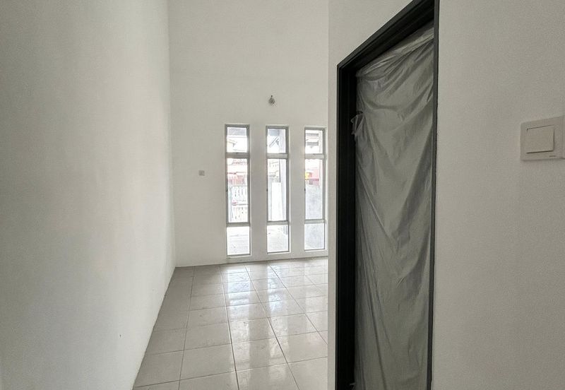 DESA LAHAT SRI -WANG