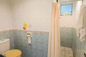 KONDOMINIUM DAMAIPURI