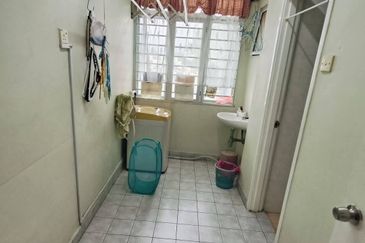 KONDOMINIUM DAMAIPURI