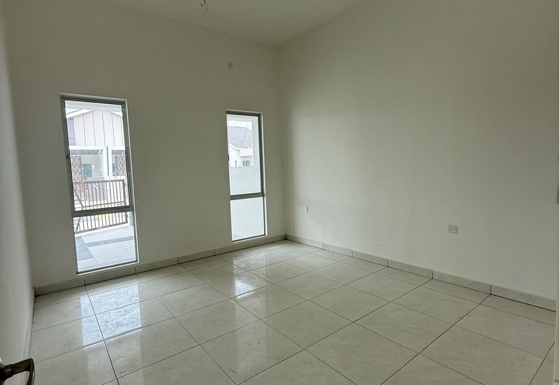 TAMAN CAHAYA, KAMPAR