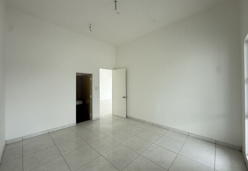 TAMAN CAHAYA, KAMPAR