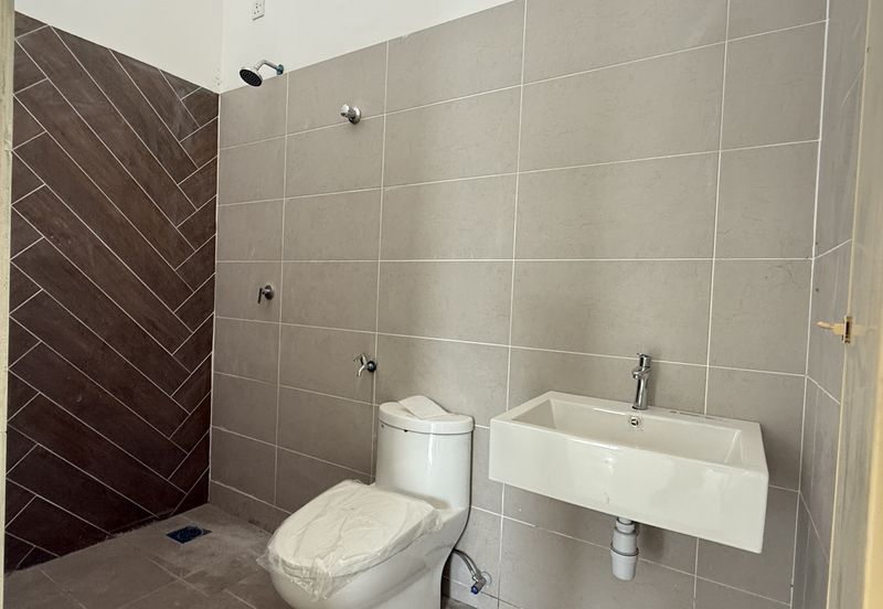 TAMAN CAHAYA, KAMPAR