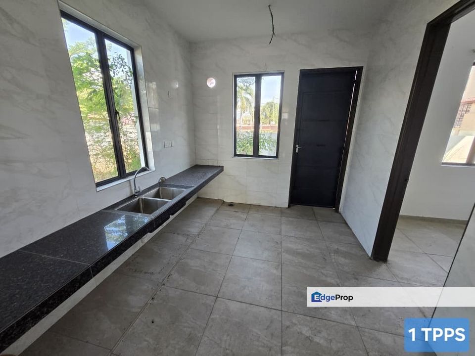 Station 18 Freehold 2 Sty Bungalow Hse, Perak, Kinta