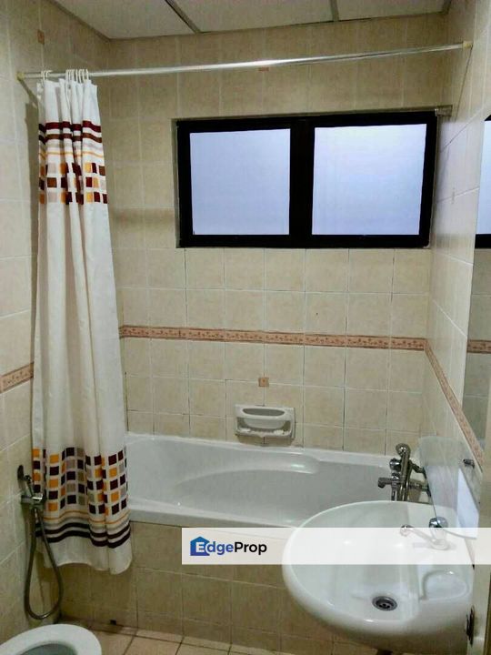 Golf Vista Condo, Meru Valley, Ipoh, Perak, Kinta