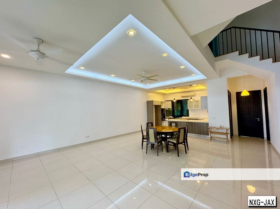 [Partial Furnished] Triple Storey Superlink House For RENT@ Duta Villa, Setia Alam, Selangor, Shah Alam