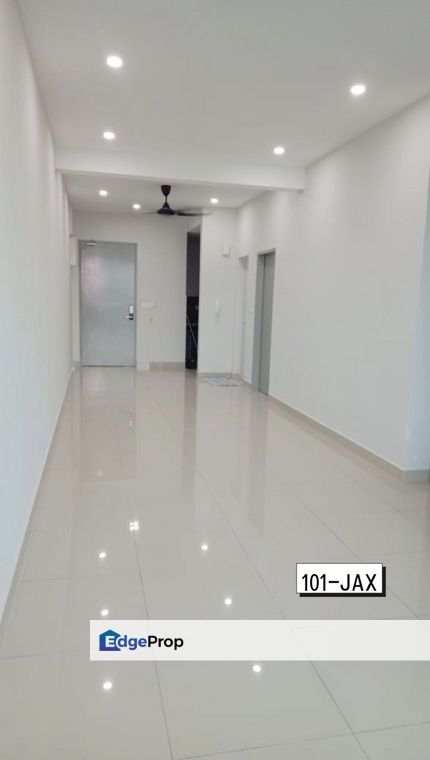 Partial Furnished Unit For Sale @Maple Residences Bandar Bestari Klang, Selangor, Klang