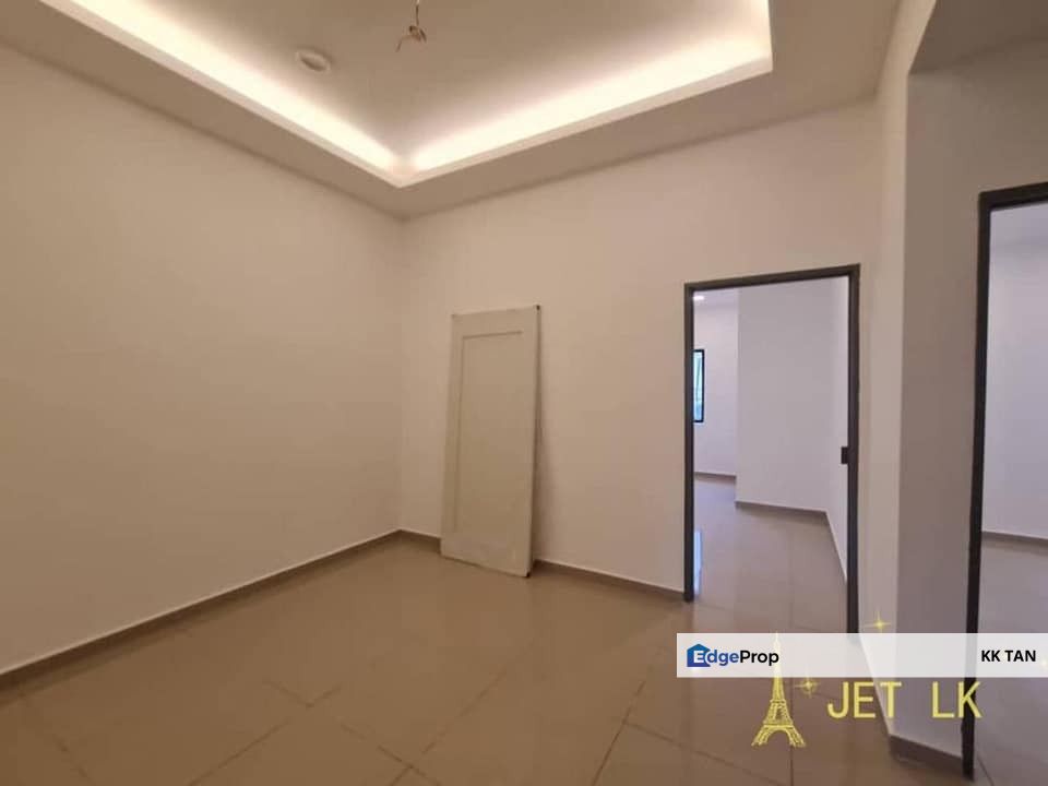 Bandar Puteri Double Storey Fully Renovated Move In Condition Best Buy Klang, Selangor, Klang