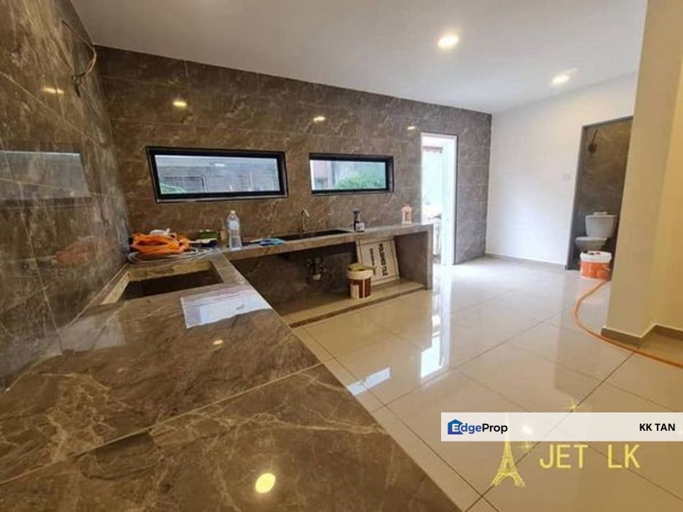 Bandar Puteri Double Storey Fully Renovated Move In Condition Best Buy Klang, Selangor, Klang