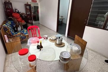 Taman Tepi Sungai ( Taman Teluk Pulai Indah )