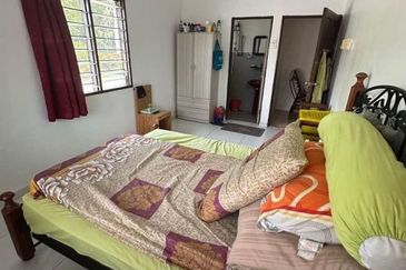 Taman Tepi Sungai ( Taman Teluk Pulai Indah )