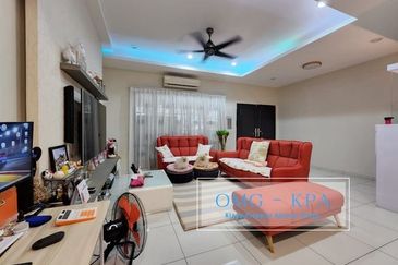 Indah 12, Setia Alam