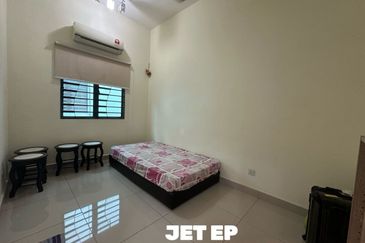 Indah 12, Setia Alam