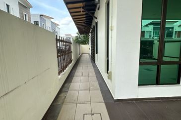 Indah 12, Setia Alam