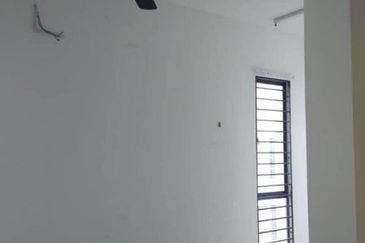 Indah 12, Setia Alam