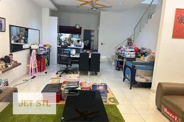 Indah 12, Setia Alam