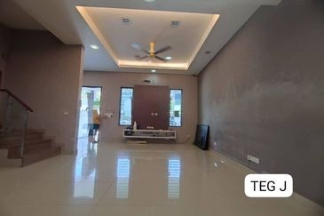 Indah 12, Setia Alam