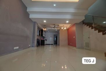 Indah 12, Setia Alam