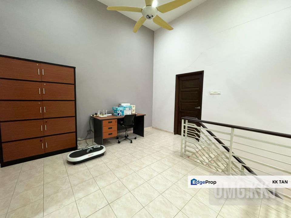 Batu Belah Double Storey Renovated Move in Condition Best Buy Klang, Selangor, Klang