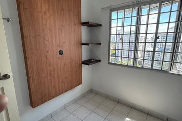 Bistari Impian Apartment @ Larkin