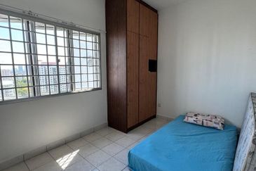 Bistari Impian Apartment @ Larkin