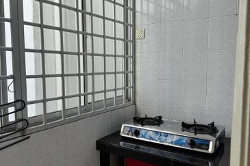 Bistari Impian Apartment @ Larkin