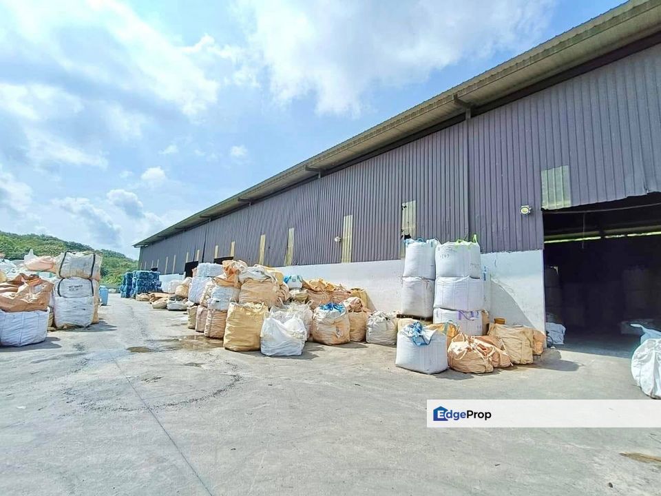 Kulai 24miles Industrial Land with 2 Factory, Johor, Kulai
