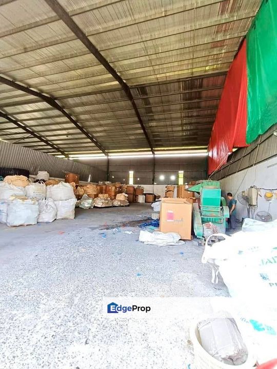 Kulai 24miles Industrial Land with 2 Factory, Johor, Kulai