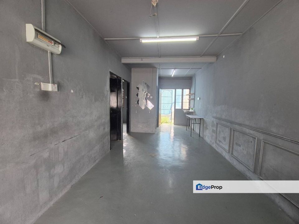 Skudai”Taman Universiti*Single Storey*For Sale, Johor, Skudai