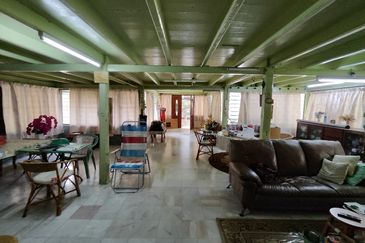 Penang Island Double-Story Bungalow with Sea Access For Sale FREEHOLD