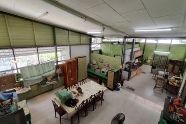 Penang Island Double-Story Bungalow with Sea Access For Sale FREEHOLD