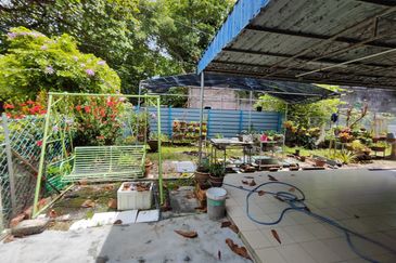 Penang Island Double-Story Bungalow with Sea Access For Sale FREEHOLD