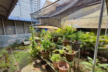 Penang Island Double-Story Bungalow with Sea Access For Sale FREEHOLD