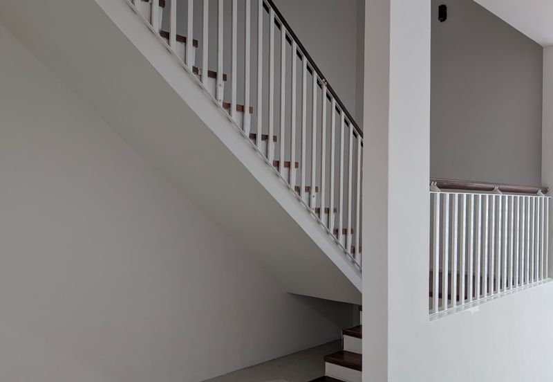 Lintang Lembah Permai 1