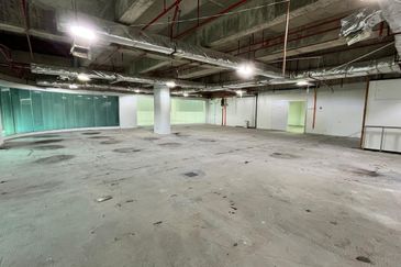 Weld Quay Ground Floor Office with Car Park For Rent