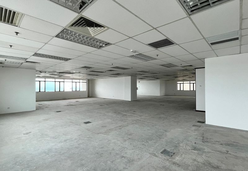Weld Quay Ground Floor Office with Car Park For Rent