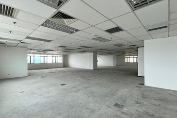 Weld Quay Ground Floor Office with Car Park For Rent