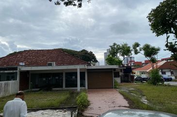 FOR SALE: Corner Commercial Semi-D @ Jalan Trengganu, Georgetown 🏪 Prime Main Road Frontage | Freehold | Rare Opportunity | RM 3.5M