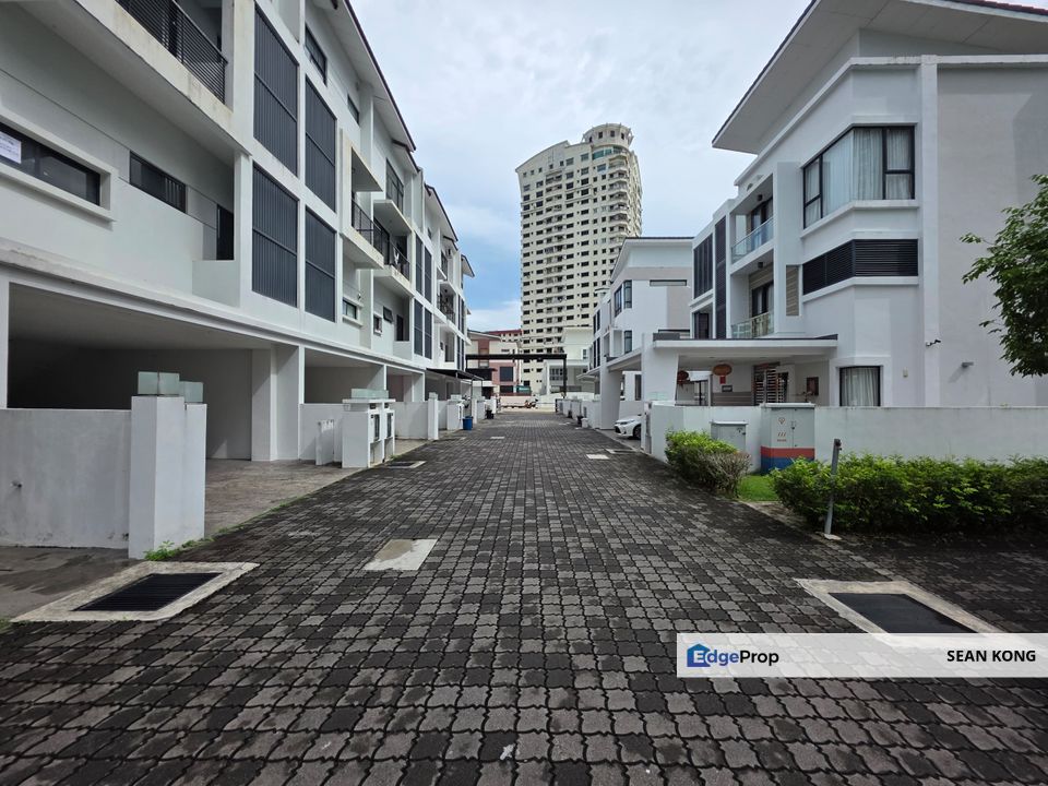 🏡 FOR SALE: 3-Storey Bungalow @ Vista Jambul, Bukit Jambul 🛡️ Gated & Guarded Community | 📍 Prime Bayan Lepas Address | 🔑 Original Unit, Penang, Relau