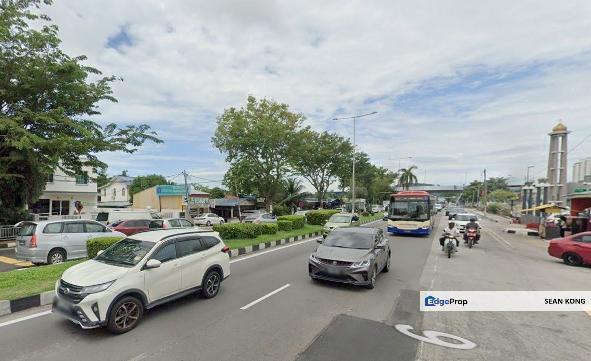 🏢 FOR SALE: 2-Storey Commercial Bungalow @ Bayan Lepas 📍 Jalan Sultan Azlan Shah | 🚗 Ample Carparks | 🌟 Prime Main Road Frontage, Penang, Bayan Baru