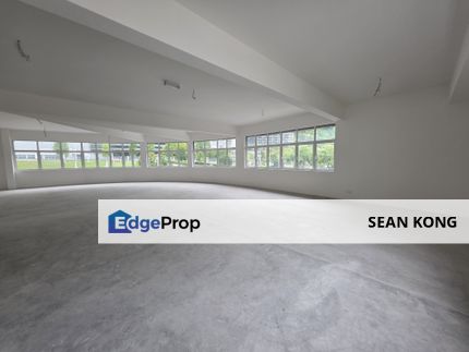 🏢 Terubong Avenue – Office Space For Rent  ✨ Unique Layout with Fantastic Views!, Penang, Paya Terubong