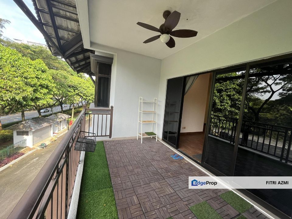 Huge Balcony & Corner Unit Condominium @ D’Melor Cyberjaya, Selangor, Cyberjaya