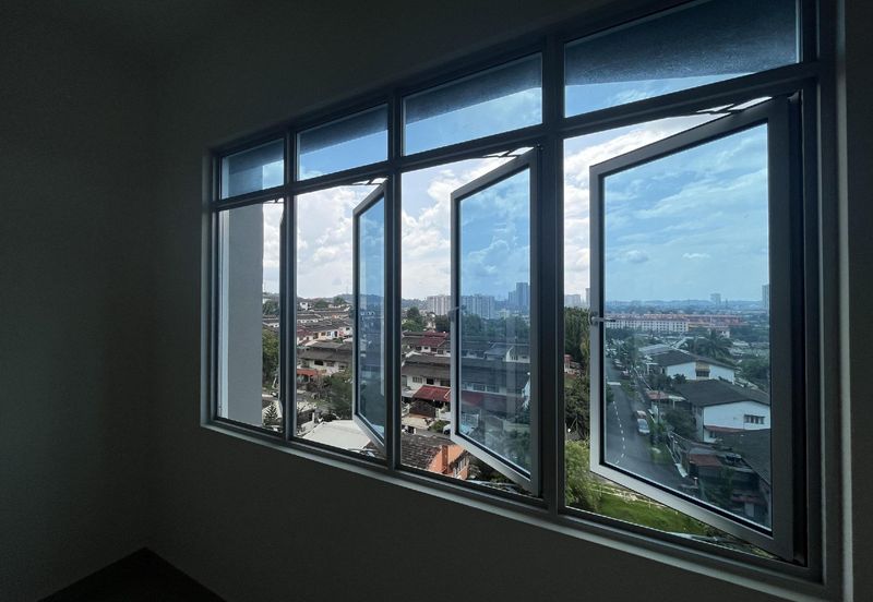 BRAND NEW CONDO WALKING DISTANCE TO STATION MRT @ RESIDENSI NEXUS KAJANG