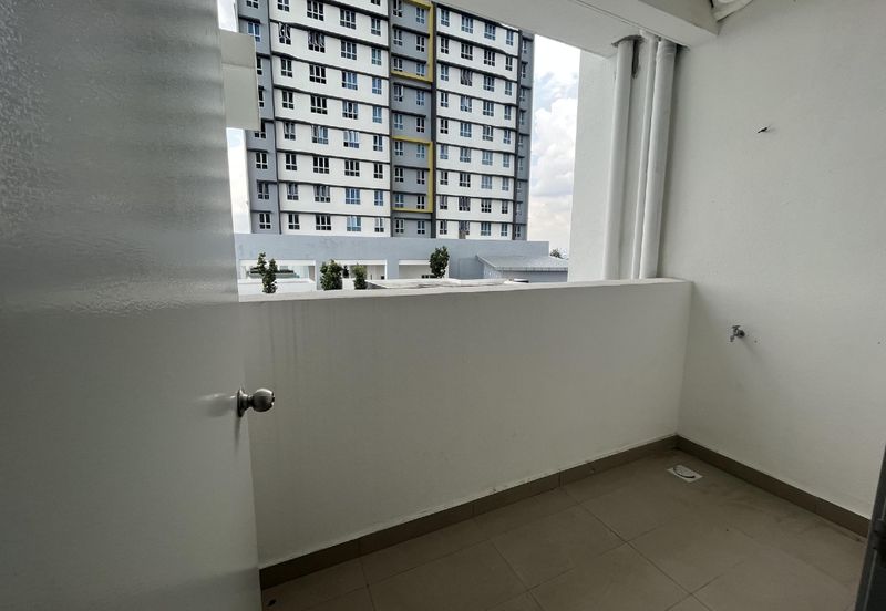 BRAND NEW CONDO WALKING DISTANCE TO STATION MRT @ RESIDENSI NEXUS KAJANG