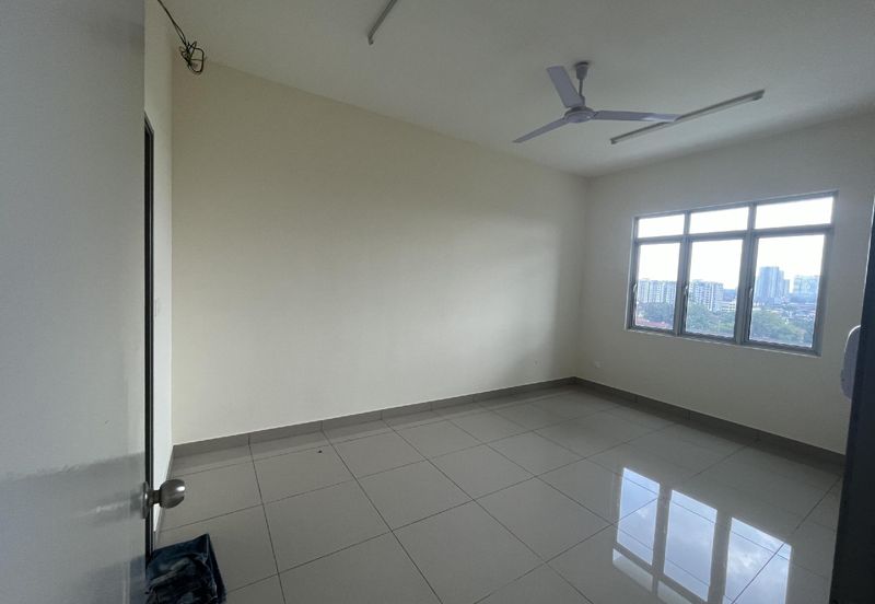 BRAND NEW CONDO WALKING DISTANCE TO STATION MRT @ RESIDENSI NEXUS KAJANG