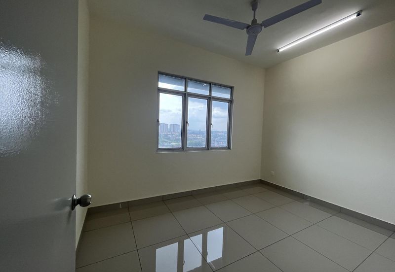 BRAND NEW CONDO WALKING DISTANCE TO STATION MRT @ RESIDENSI NEXUS KAJANG