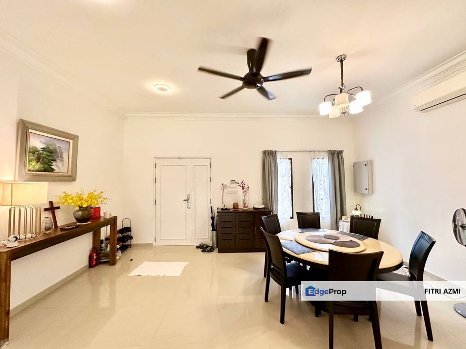 Nicely keep facing to Majestic Hilltop View Par 4 Hole 6 in Bangi Golf Resort, Selangor, Bangi